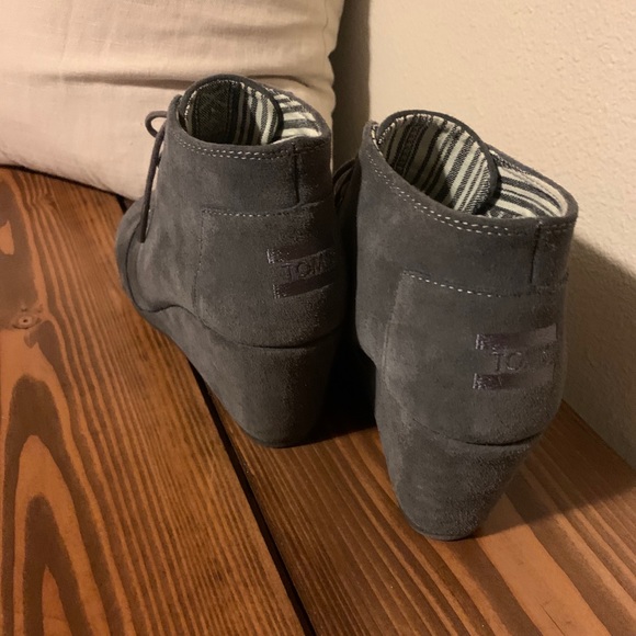 Toms wedges sz 9 - Picture 2 of 3
